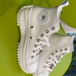 Converse run star hike top sneakers brand new